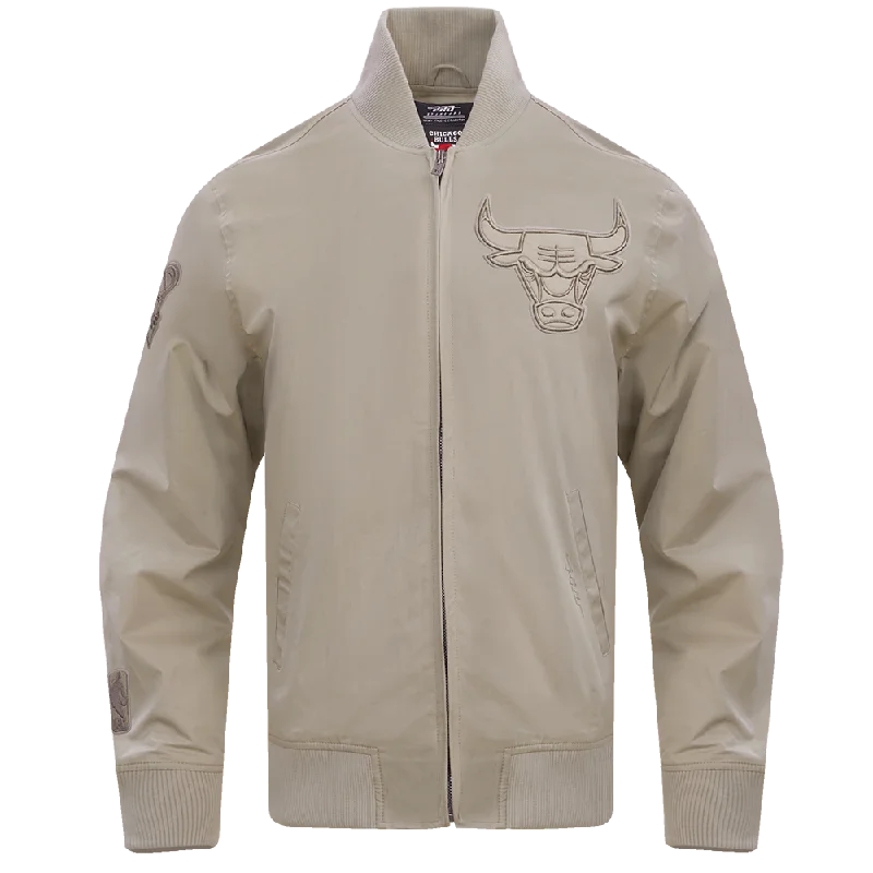 NBA CHICAGO BULLS NEUTRAL TWILL JACKET (TAUPE)