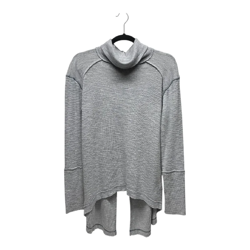 Casual Boots Top Long Sleeve By We The Free In Grey, Size: S